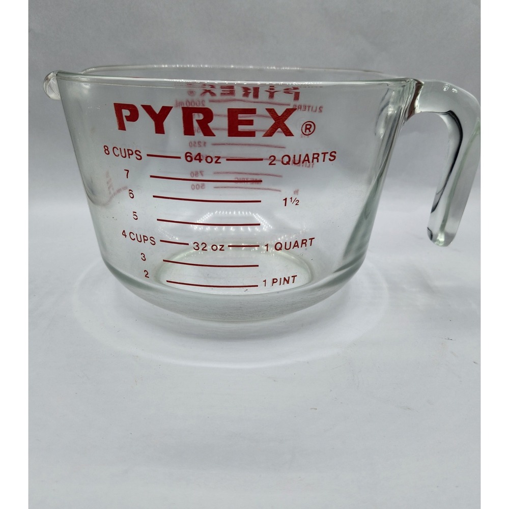 Pyrex 8 Cup 2 Quart Glass Measuring Cup Red Lettering 564 Corning USA